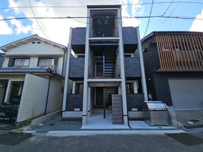 物件外観写真1　(外観写真)