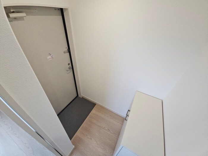 物件内観写真14　(玄関)