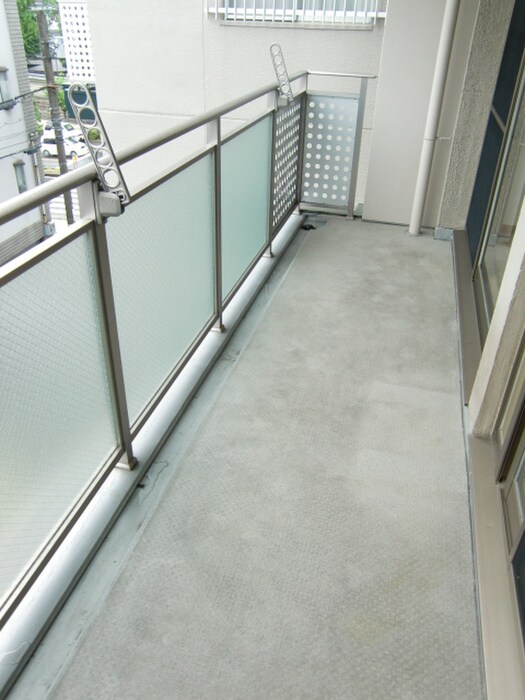 物件内観写真16　(ベランダ・バルコニー)