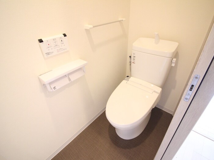 物件内観写真11　(トイレ)