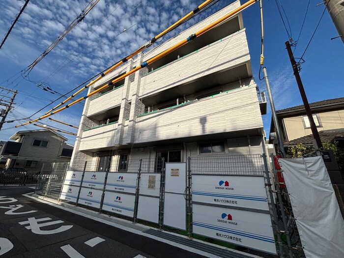 物件外観写真2　(建築中)