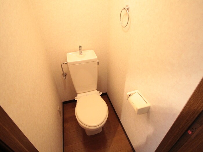 物件内観写真8　(トイレ)