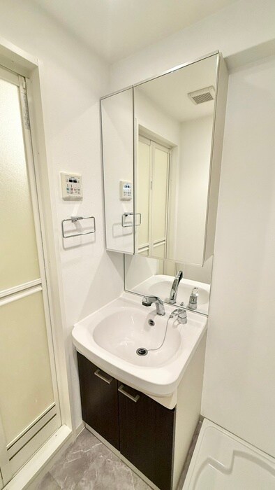 物件内観写真12　(洗面)