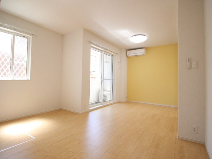 物件内観写真9　(居室)