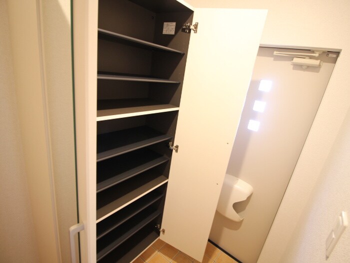 物件内観写真21　(靴箱)