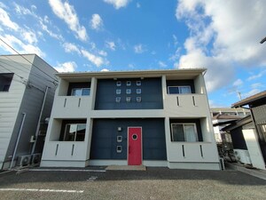 esハイツ壱番館外観写真