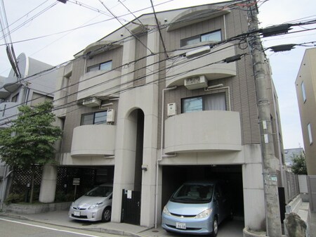 ミレニアム逆瀬川外観写真