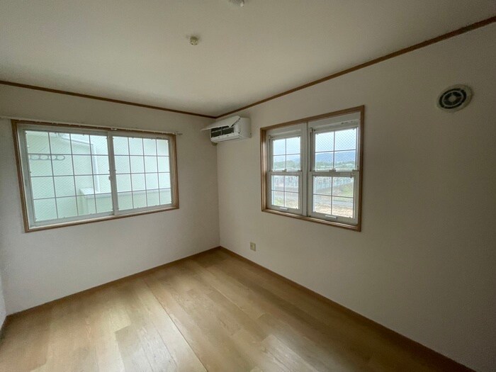 物件内観写真10　(居室)