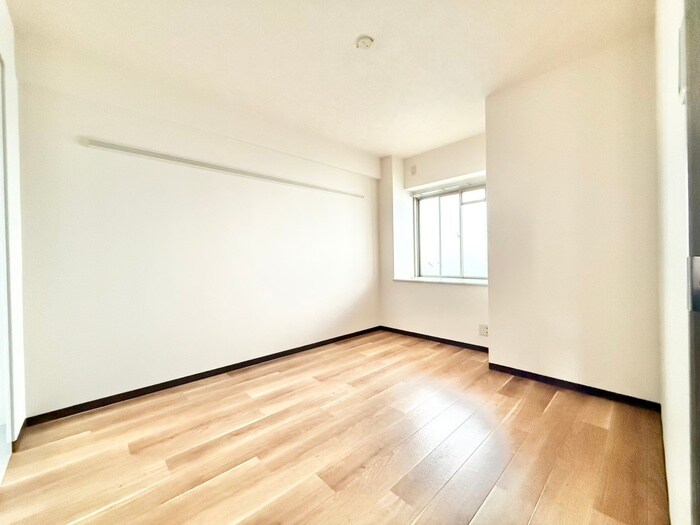 物件内観写真11　(居室)