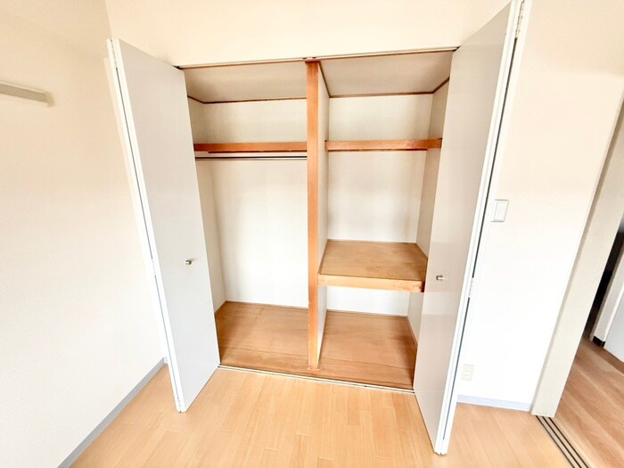 物件内観写真16　(収納)