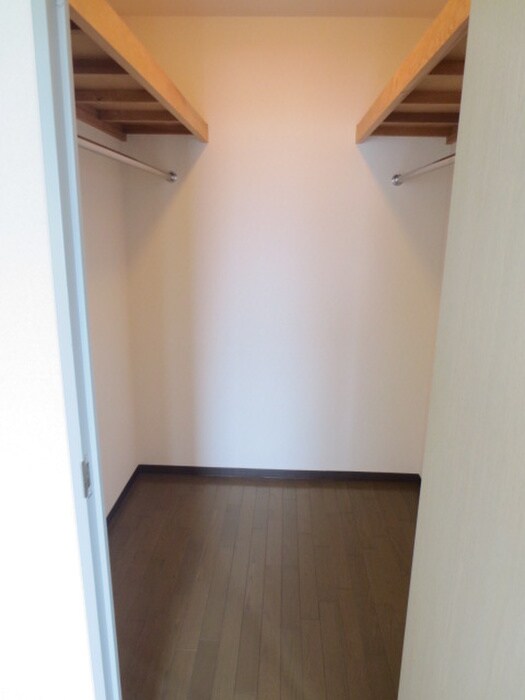 物件内観写真15　(収納)
