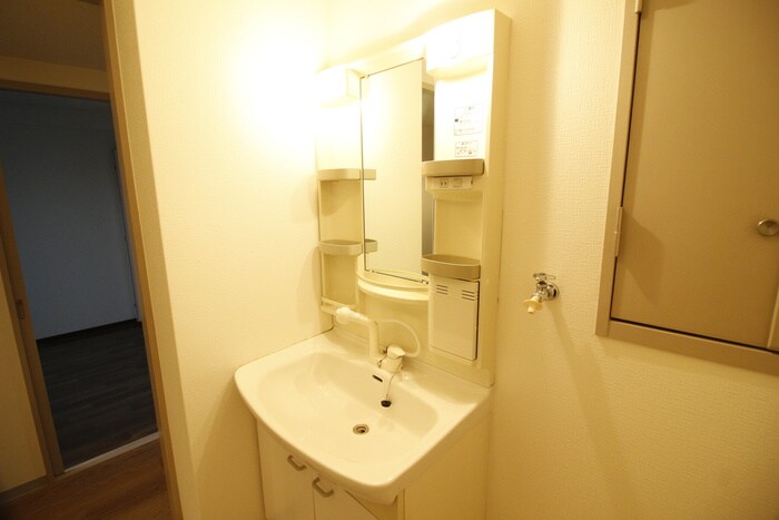 物件内観写真8　(洗面)