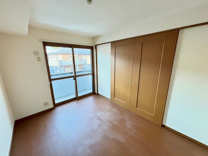 物件内観写真8　(居室)