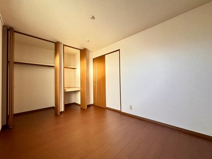 物件内観写真11　(居室)