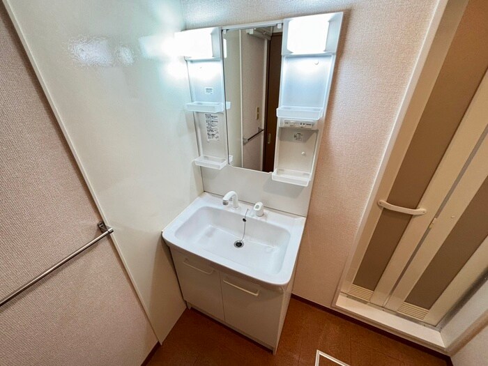 物件内観写真15　(洗面)