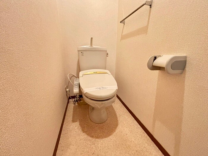 物件内観写真16　(トイレ)