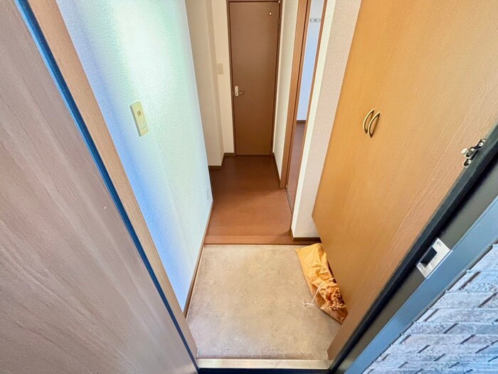 物件内観写真20　(玄関)
