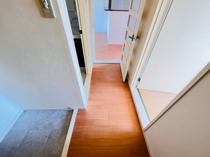 物件内観写真18　(廊下)