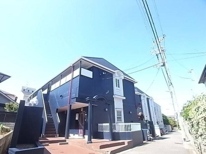 物件外観写真4　(エントランス部分)