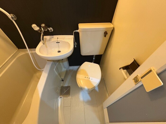 物件内観写真12　(トイレ)