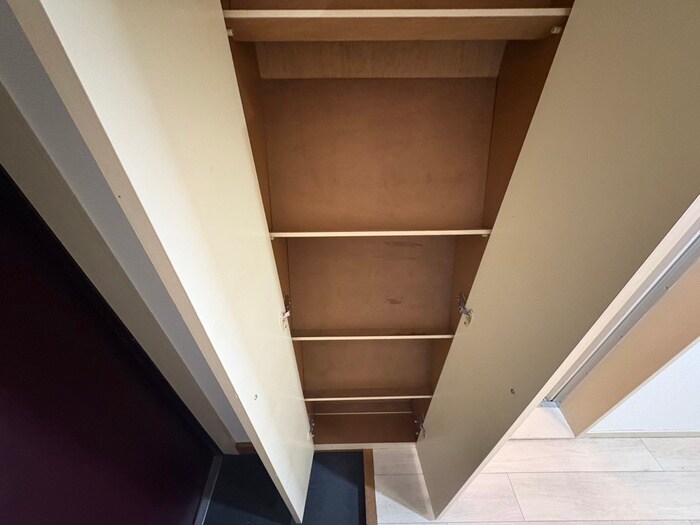 物件内観写真16　(靴箱)