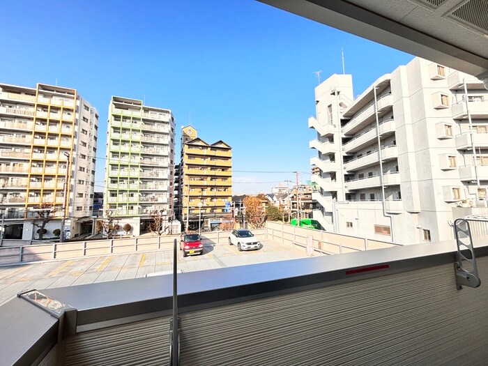 物件内観写真14　(室内からの展望)