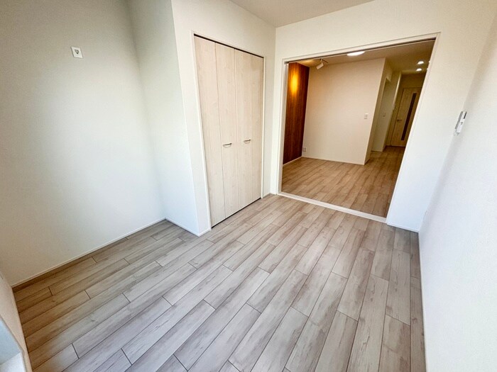 物件内観写真18　(居室)