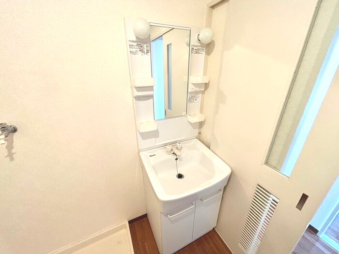 物件内観写真11　(洗面)