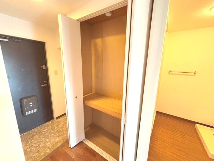 物件内観写真13　(収納)