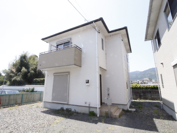 クロ－バ－タウンＣ