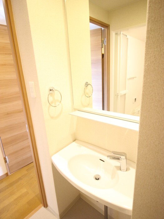 物件内観写真16　(洗面)