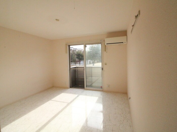 物件内観写真13　(居室)