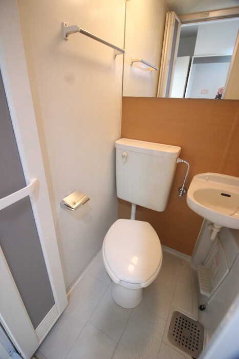 物件内観写真9　(トイレ)