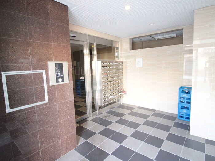 物件外観写真4　(駐車場)