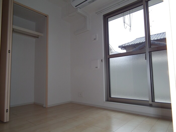 物件内観写真11　(居室)