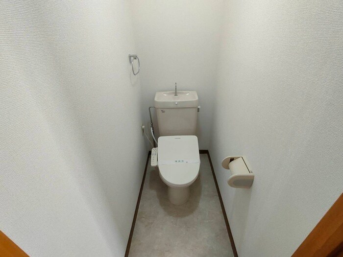 物件内観写真16　(トイレ)