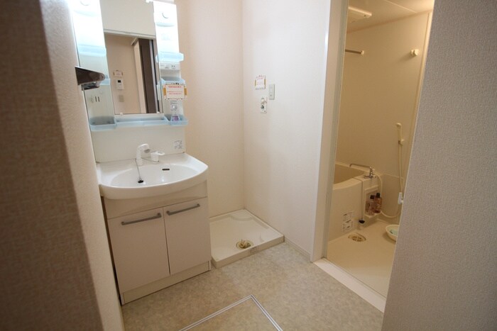 物件内観写真9　(洗面)