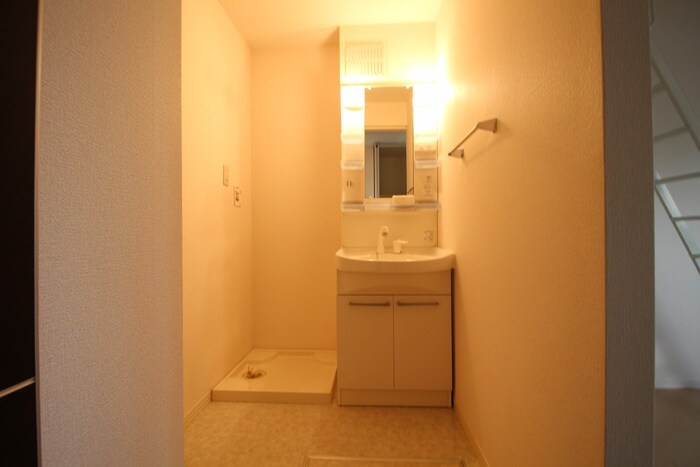 物件内観写真12　(洗面)