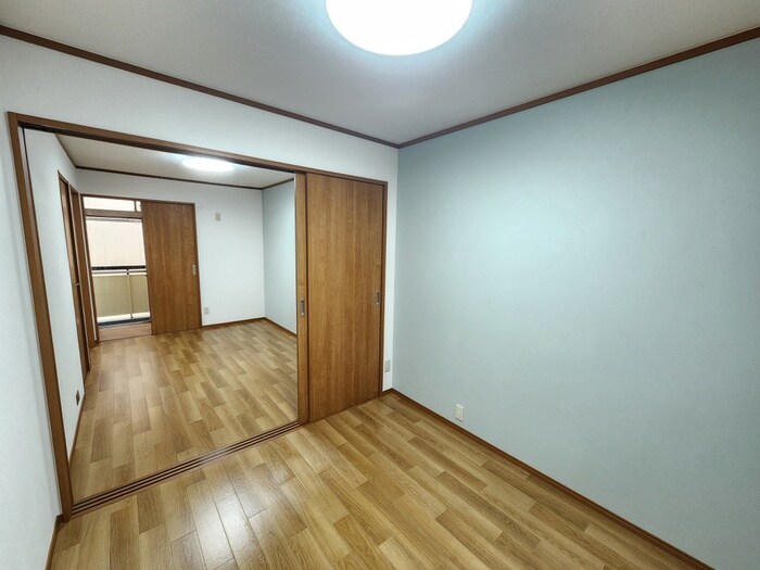 物件内観写真5　(居室)