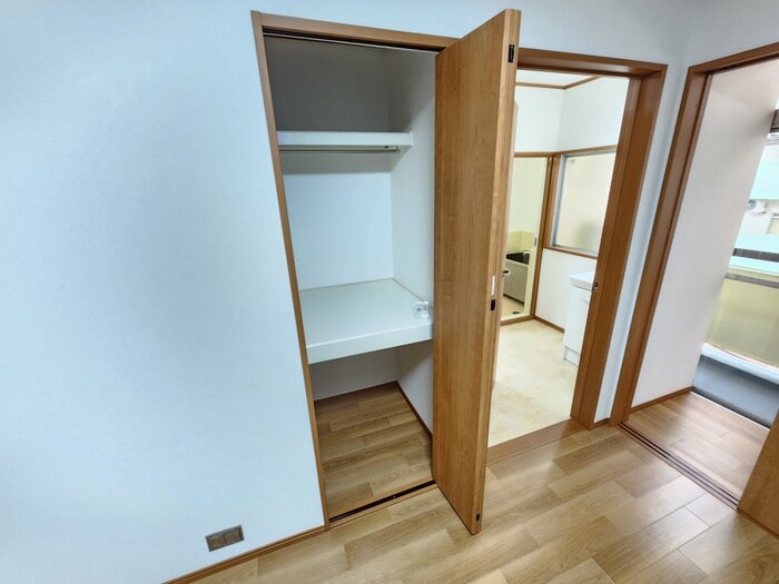 物件内観写真14　(収納)