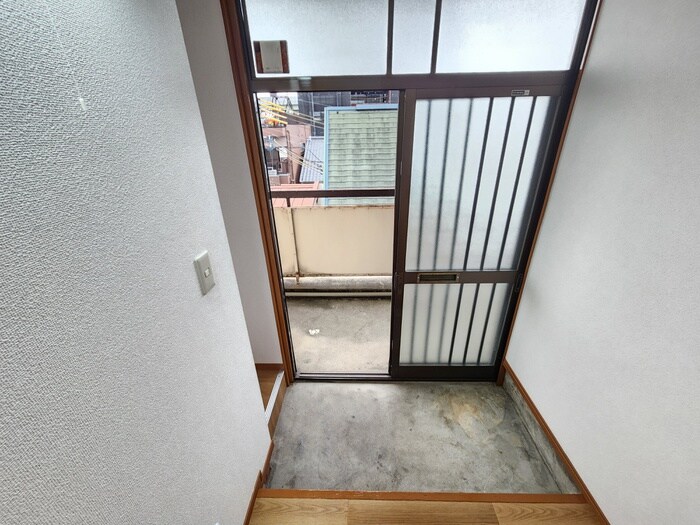 物件内観写真19　(玄関)