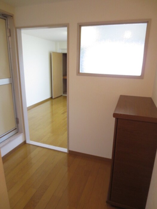 物件内観写真13　(靴箱)