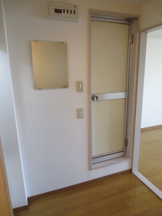 物件内観写真14　(廊下)