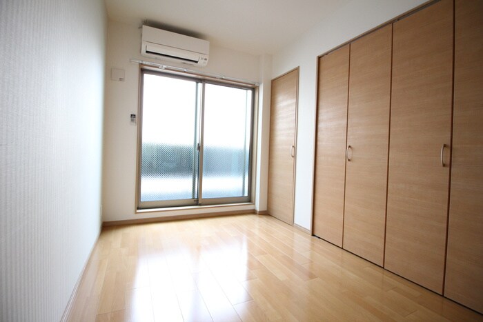 物件内観写真10　(居室)