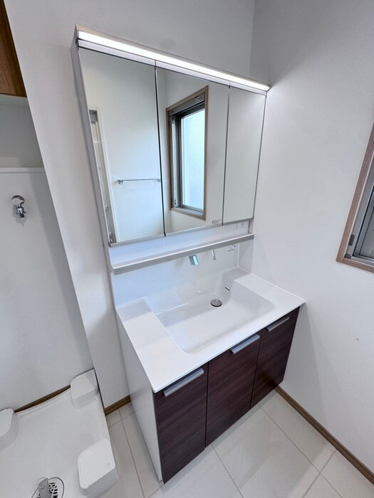 物件内観写真10　(洗面)