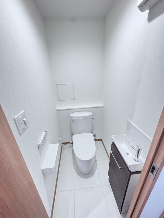 物件内観写真11　(トイレ)