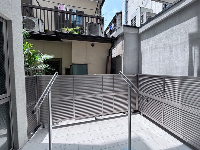 物件内観写真15　(室内からの展望)