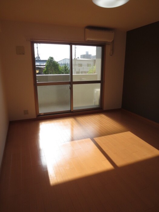 物件内観写真12　(居室)