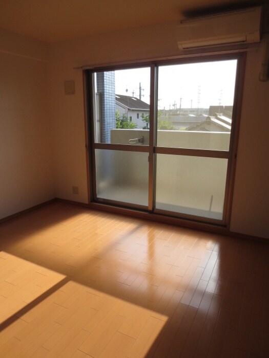 物件内観写真13　(居室)