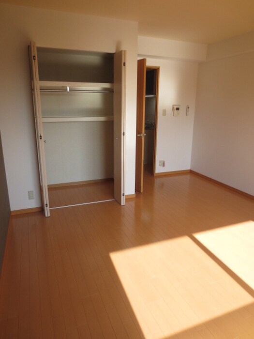 物件内観写真18　(居室)